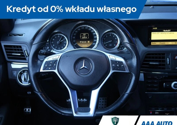 Mercedes-Benz Klasa E cena 53000 przebieg: 229903, rok produkcji 2011 z Poddębice małe 379